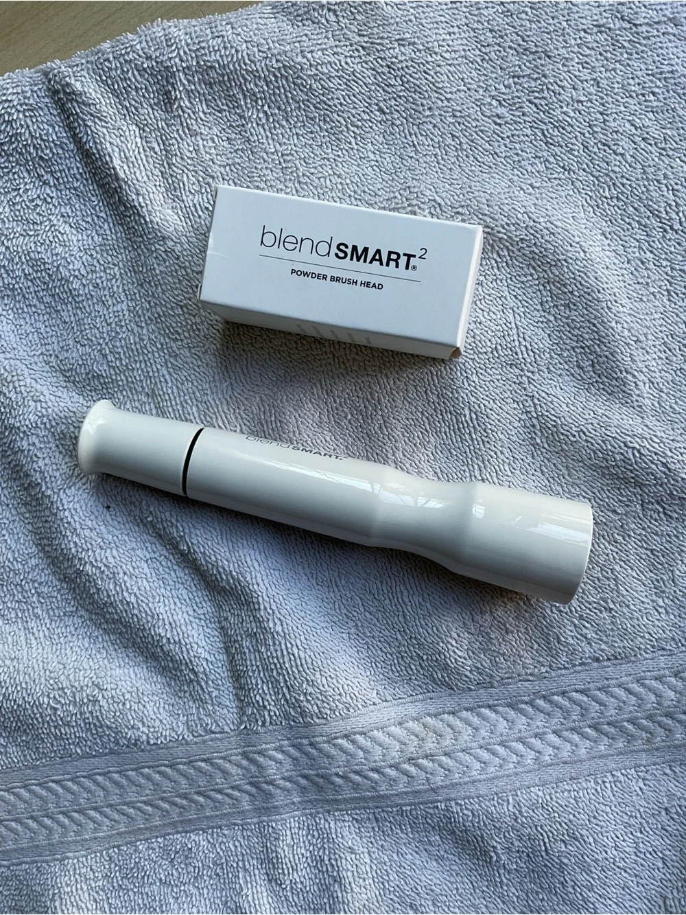 Powder Brush — White Kabuki Brush for Women Skincare
